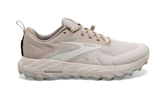 Women's Brooks Cascadia 17, White Sand/Chateau Grey, 8 B Medium