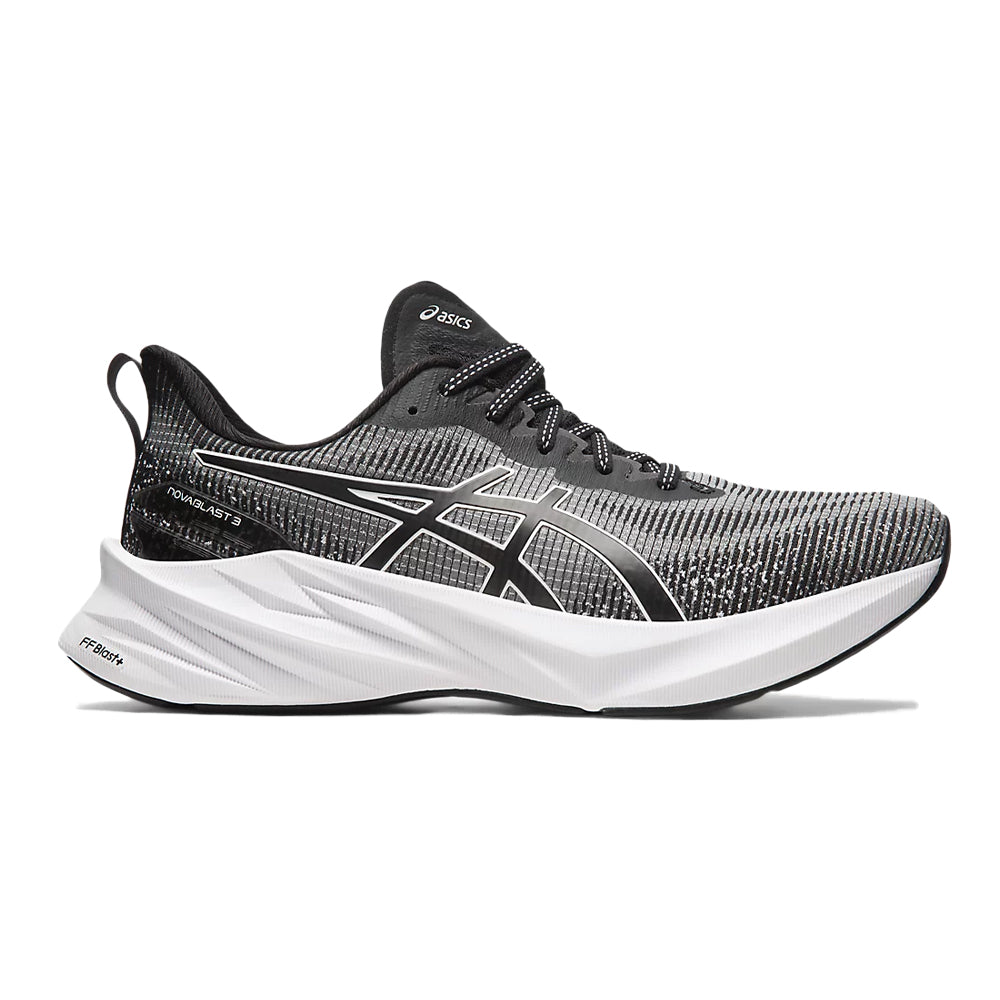 Men's Asics Novablast 3 LE, Black/White, 14 D Medium